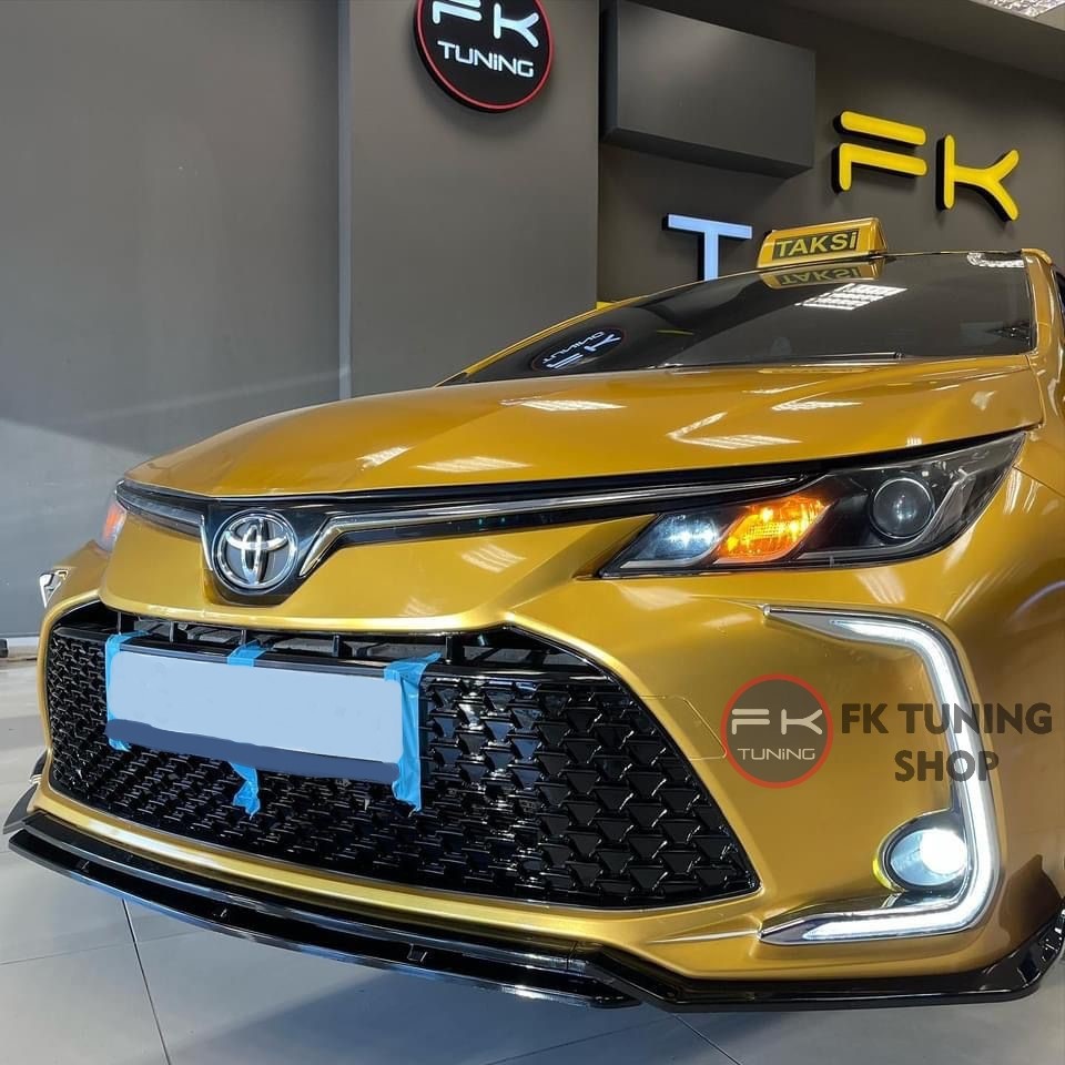 Toyota Corolla Ön Panjur Seti Bal Peteği Desenli 2019 ve üzeri