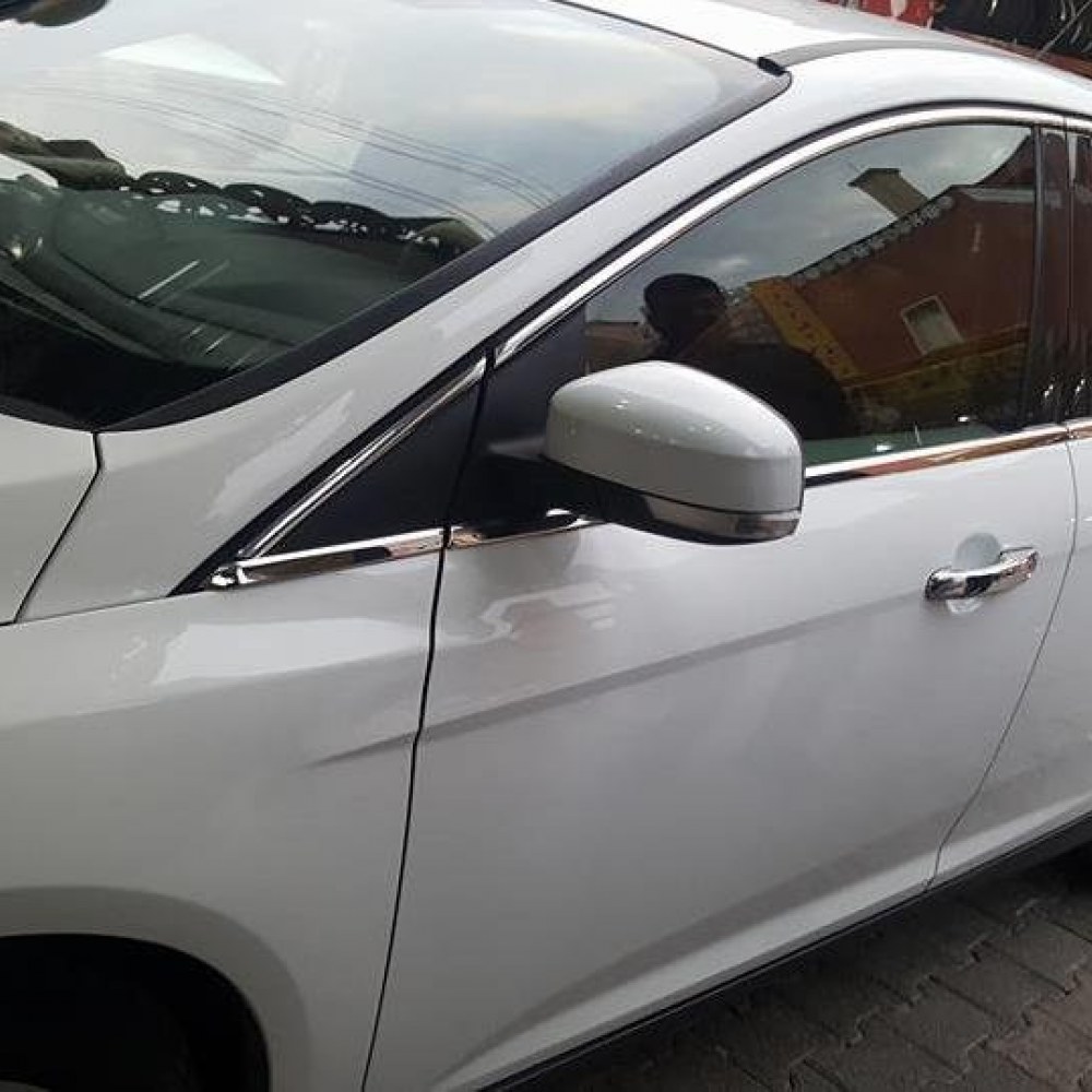 Ford Focus 3 Sedan Krom Cam Çıtası Çevirme Tam Tur 2011