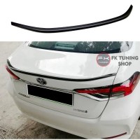 TOYOTA COROLLA BAGAJ ÜSTÜ SPOYLER 2019 VE ÜZERİ (PARLAK SİYAH)