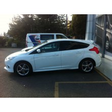 FORD FOCUS 3 HB YAN MARŞPİYEL TAKIMI (Plastik)