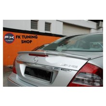 MERCEDES BENZ W211 AMG SPOYLER 2002-2009 (parlak siyah-plastik) MERCEDES BENZ W211 AMG SPOYLER 2002-2009 (parlak siyah-plastik)