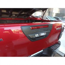 TOYOTA HİLUX REVO BAGAJ AÇMA ÇEVRE MAT SİYAH KAPLAMASI 2016-2019